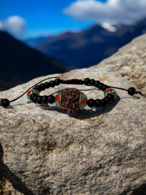 Pulsera Rudraksha Espiritualidad y Protección
